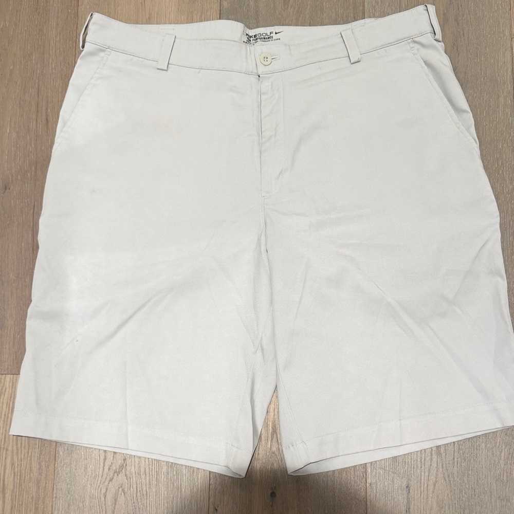 Nike Men's Flat Front Shorts in Khaki